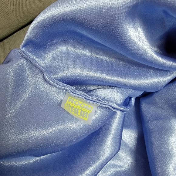 Room Shop Satin Hobo Bounce Bag in Baby Blue - Picture 2 of 3